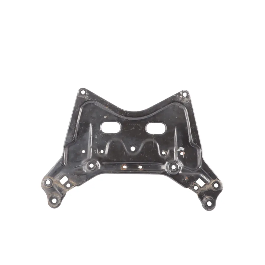 Subchasis Delantero Tapa Escudo para Mercedes A207 C207 con número de pieza A2076260111 Mercedes A207 C207 Subchasis Delantero Tapa Escudo - SKU A2076260111 - Número de pieza A2076260111