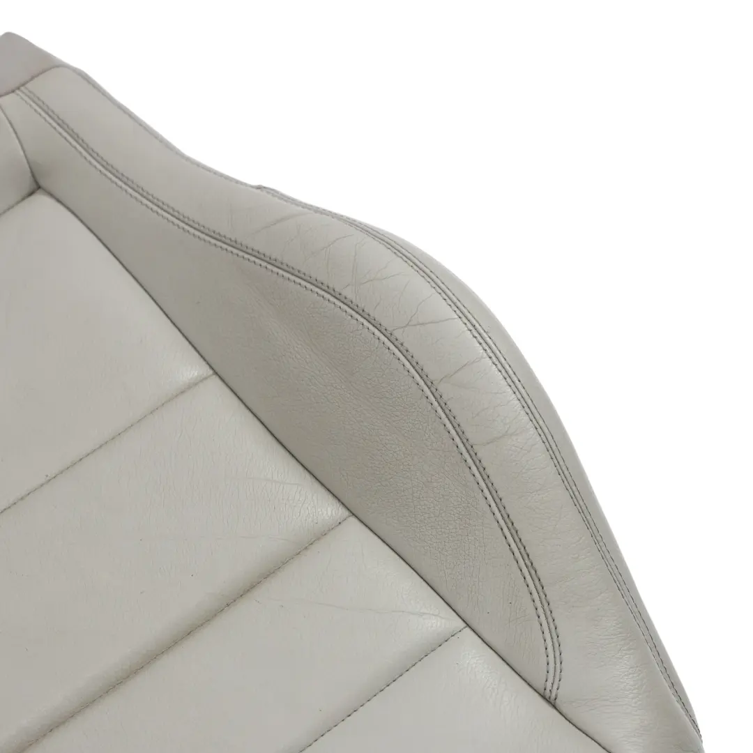 W207 Funda Asiento Delantero Calefactable Cuero Alpaca Gris para Mercedes con número de pieza A2079102546 Mercedes W207 Funda Asiento Delantero Calefactable Cuero Alpaca Gris - SKU A2079102546-1 - Número de pieza A2079102546