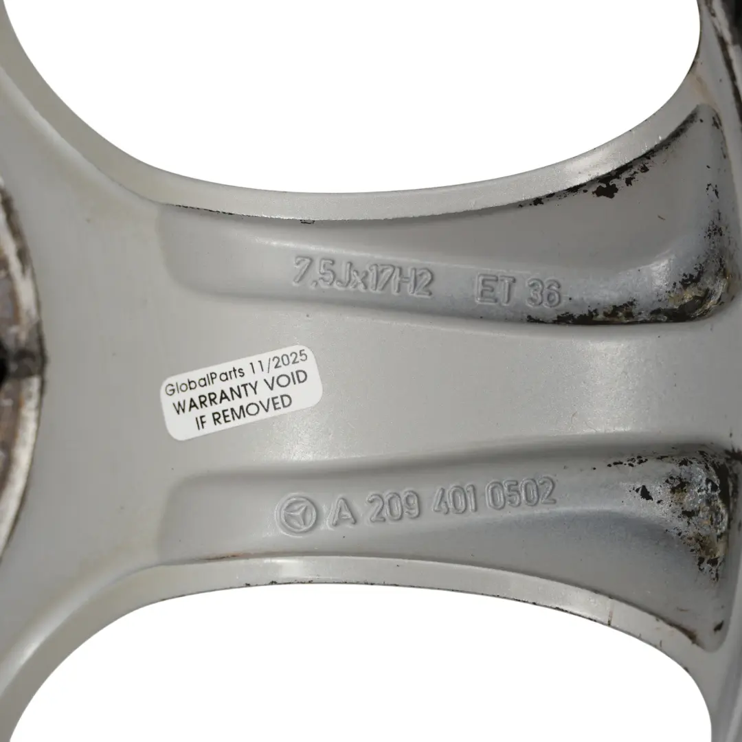 jante alliage avant argent 17" ET:36 7,5J pour Mercedes W203 W209 à propos du numéro de pièce A2094010502 Mercedes W203 W209 jante alliage avant argent 17" ET:36 7,5J - SKU A2094010502-1 - Numéro de pièce A2094010502