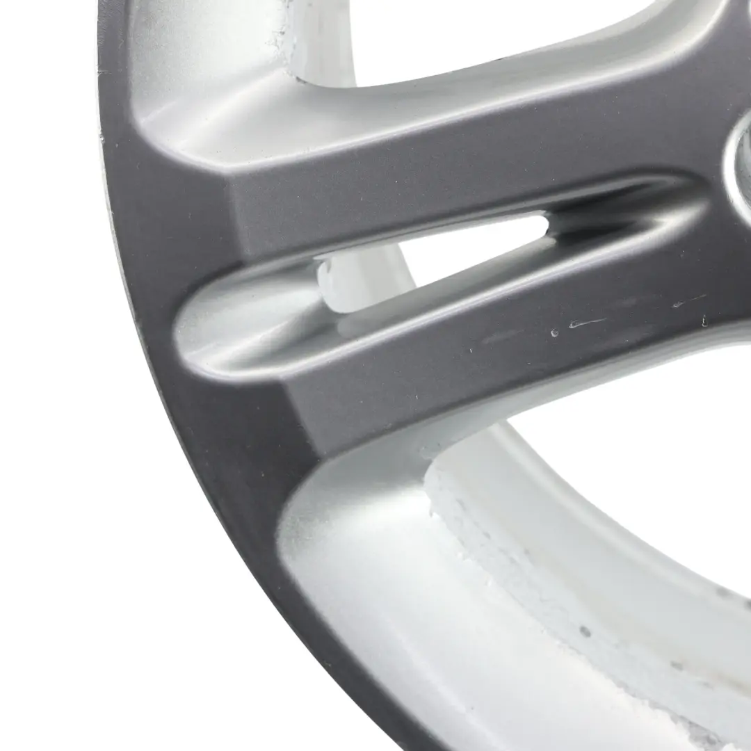 Argento Cerchio in Lega 16" 5 Doppie Razze ET:42 7,5J per Mercedes W211 con numero di parte A2114017102 Mercedes W211 Argento Cerchio in Lega 16" 5 Doppie Razze ET:42 7,5J - SKU A2114017102-1 - Numero di parte A2114017102