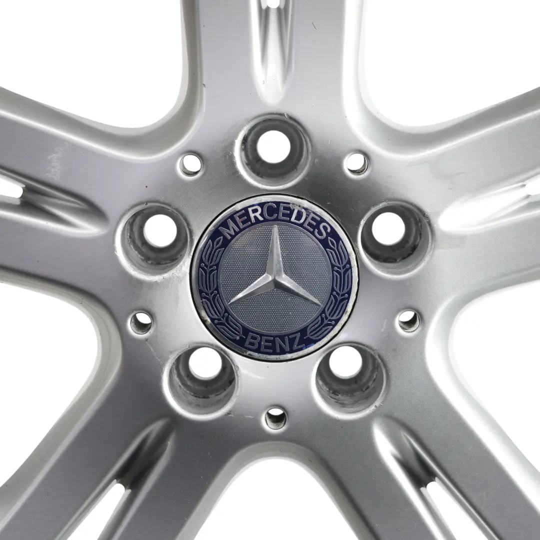 Argento Cerchio in lega 16" 5 doppie razze ET:42 7,5J per Mercedes W211 con numero di parte A2114017102 Mercedes W211 Argento Cerchio in lega 16" 5 doppie razze ET:42 7,5J - SKU A2114017102-2 - Numero di parte A2114017102