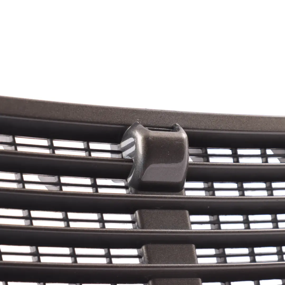 W219 Kratka Wlot Powietrza Maski Grill Srebrny do Mercedes W211 o numerze A2118800005 Mercedes W211 W219 Kratka Wlot Powietrza Maski Grill Srebrny - SKU A2118800005-ING - Numer Części A2118800005
