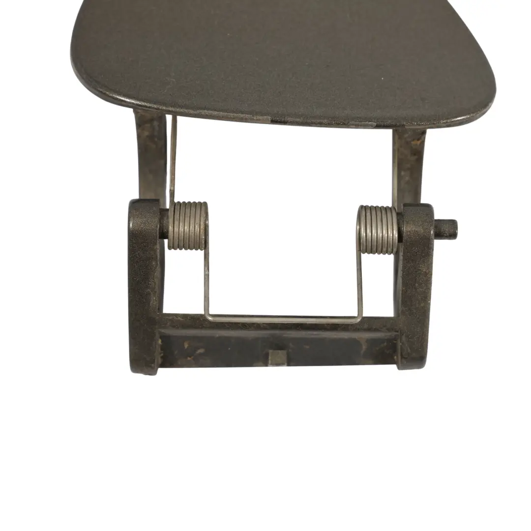 Tappo Coprilavafari Destro Grigio Indio-963 per Mercedes W211 con numero di parte A2118801805 Mercedes W211 Tappo Coprilavafari Destro Grigio Indio-963 - SKU A2118801805-ING - Numero di parte A2118801805