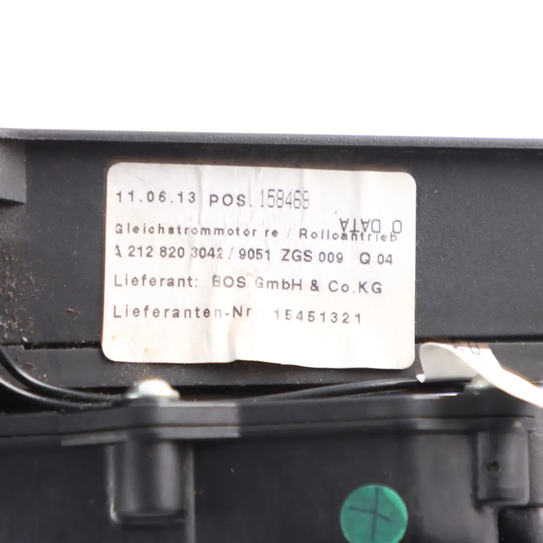 Kofferraumabdeckung Hinten Rechts Rail Power Motor A2128203042 für Mercedes W212 mit Teilenummer A2048203042 Mercedes W212 Kofferraumabdeckung Hinten Rechts Rail Power Motor A2128203042 - SKU A2128203042-4 - Teilenummer A2048203042