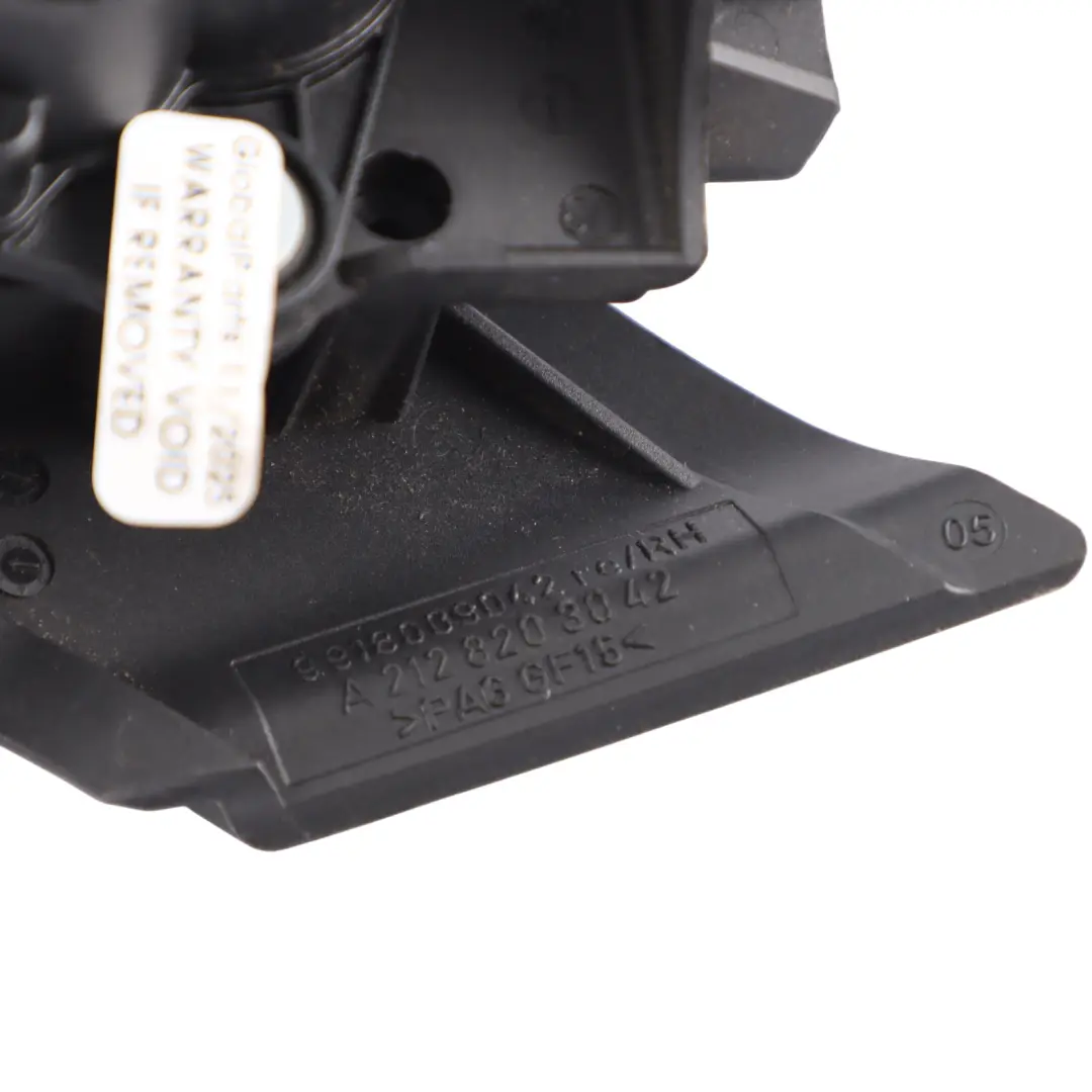 Moteur D'Alimentation De Rail De Toit Arrière Droit A2128203042 pour Mercedes W212 à propos du numéro de pièce A2048203042 Mercedes W212 Moteur D'Alimentation De Rail De Toit Arrière Droit A2128203042 - SKU A2128203042-4 - Numéro de pièce A2048203042