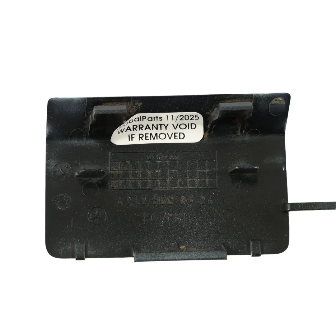 Heck Stoßstange Klappe Abschlep Pöse Abdeckung Calcit Weiß - 650 für Mercedes W212 mit Teilenummer A2128850426 Mercedes W212 Heck Stoßstange Klappe Abschlep Pöse Abdeckung Calcit Weiß - 650 - SKU A2128850426-CW - Teilenummer A2128850426