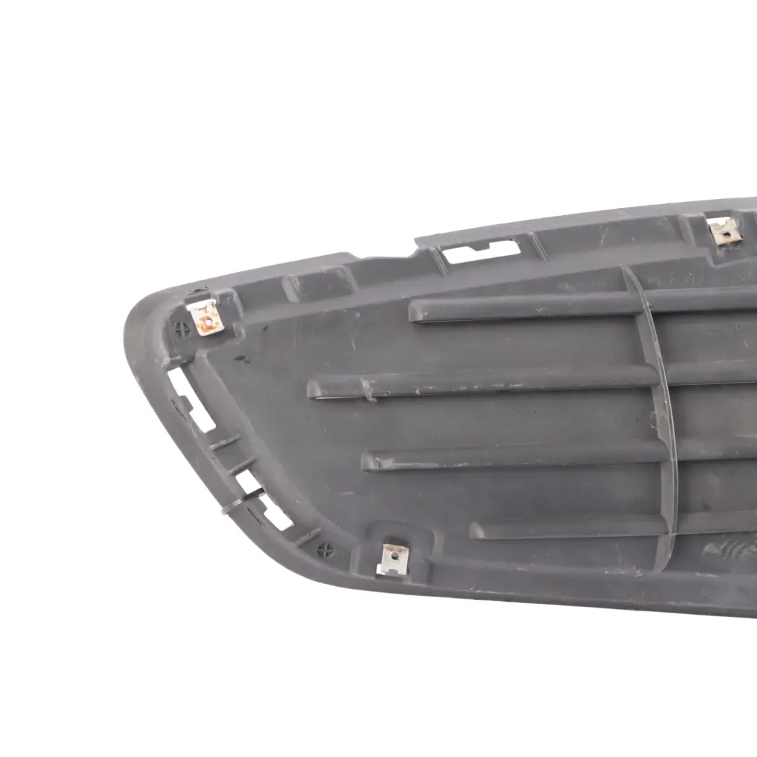 Paraurti Anteriore Griglia Copertura Inferiore Destra per Mercedes W212 con numero di parte A2128852823 Mercedes W212 Paraurti Anteriore Griglia Copertura Inferiore Destra - SKU A2128852823 - Numero di parte A2128852823