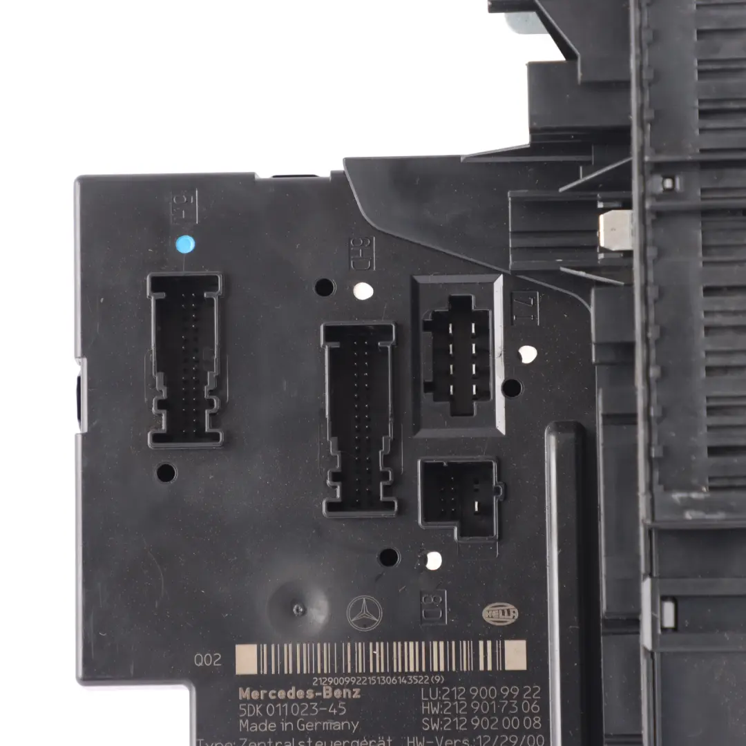 Fuse Box Relay Control Unit SAM Module to Mercedes S212 with Part number A2129009922 Mercedes S212 Fuse Box Relay Control Unit SAM Module - SKU A2129009922 - Part number A2129009922