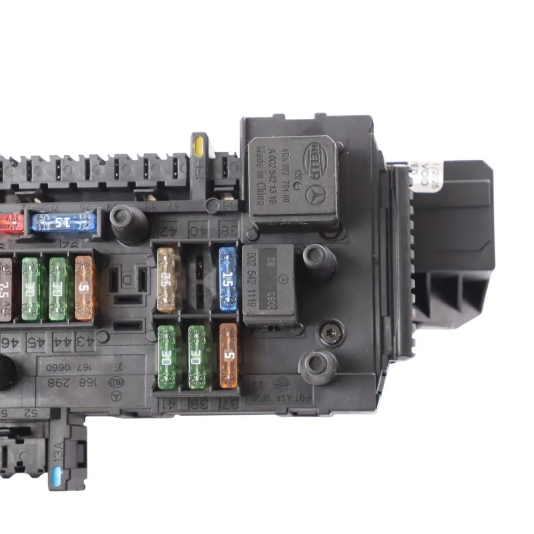 Fuse Box Relay Control Unit SAM Module to Mercedes S212 with Part number A2129009922 Mercedes S212 Fuse Box Relay Control Unit SAM Module - SKU A2129009922 - Part number A2129009922
