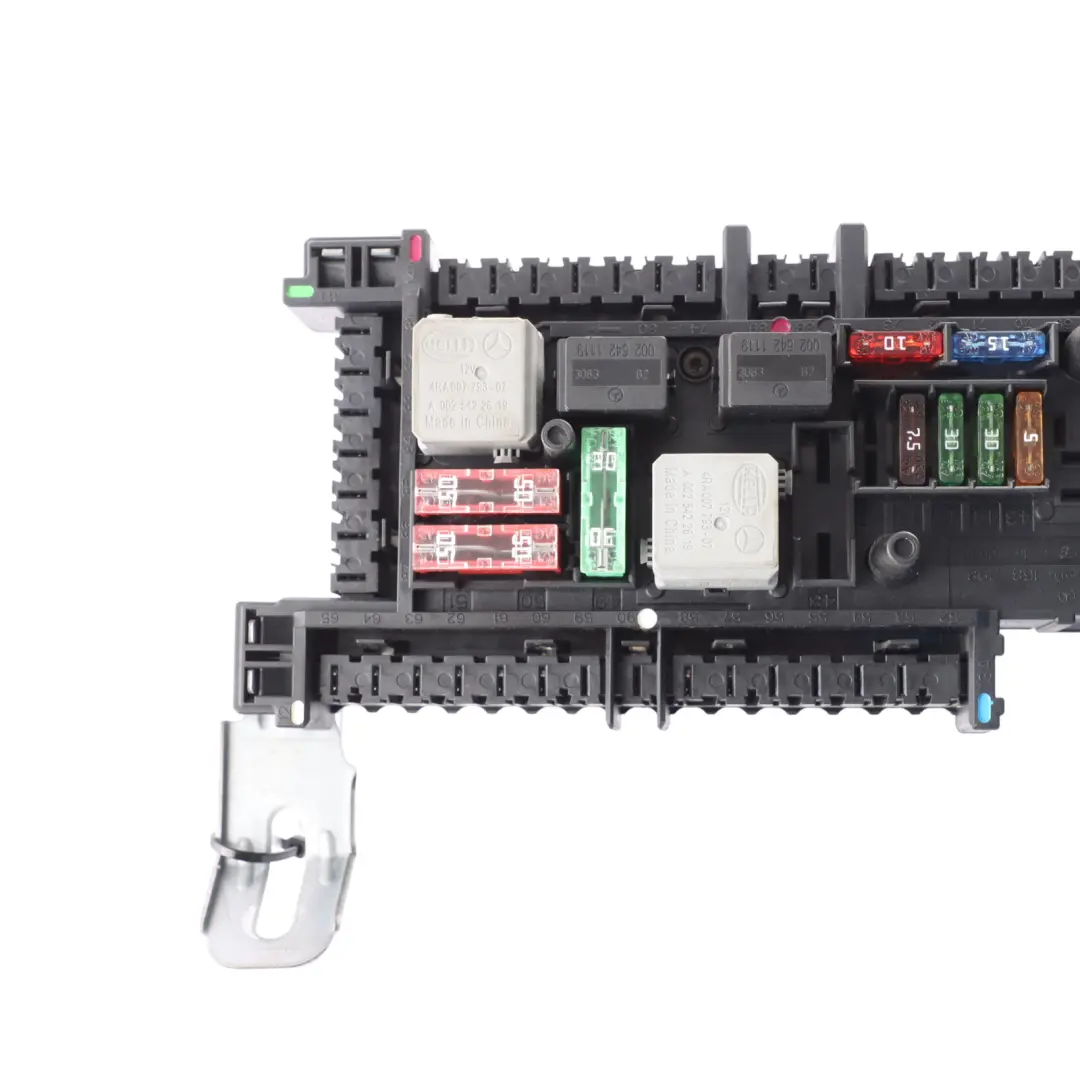 Fuse Box Relay Control Unit SAM Module to Mercedes S212 with Part number A2129009922 Mercedes S212 Fuse Box Relay Control Unit SAM Module - SKU A2129009922 - Part number A2129009922