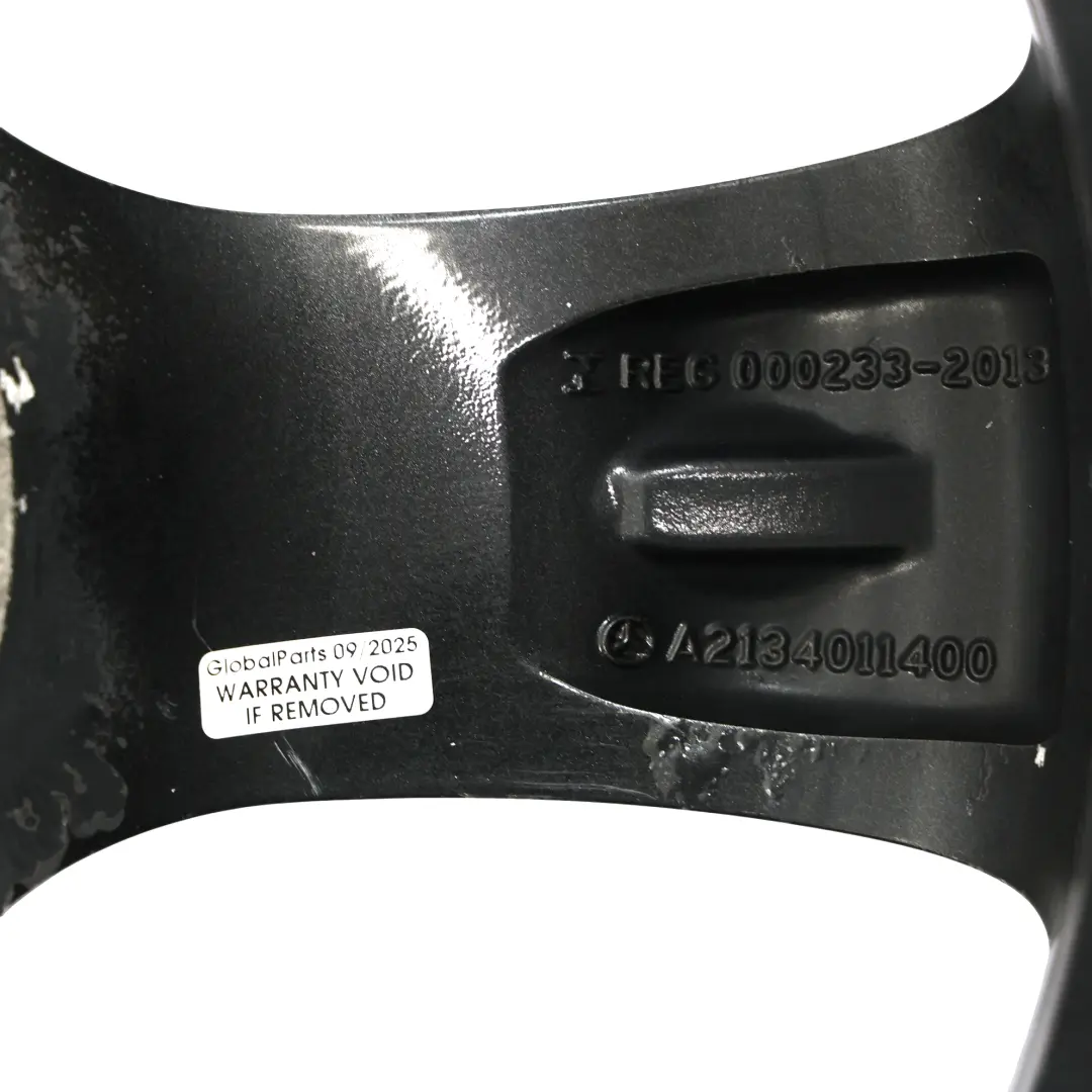 Cerchio in lega 18" 8J ET:43 a 5 razze per Mercedes W213 con numero di parte A2134011400 Mercedes W213 Cerchio in lega 18" 8J ET:43 a 5 razze - SKU A2134011400-1 - Numero di parte A2134011400