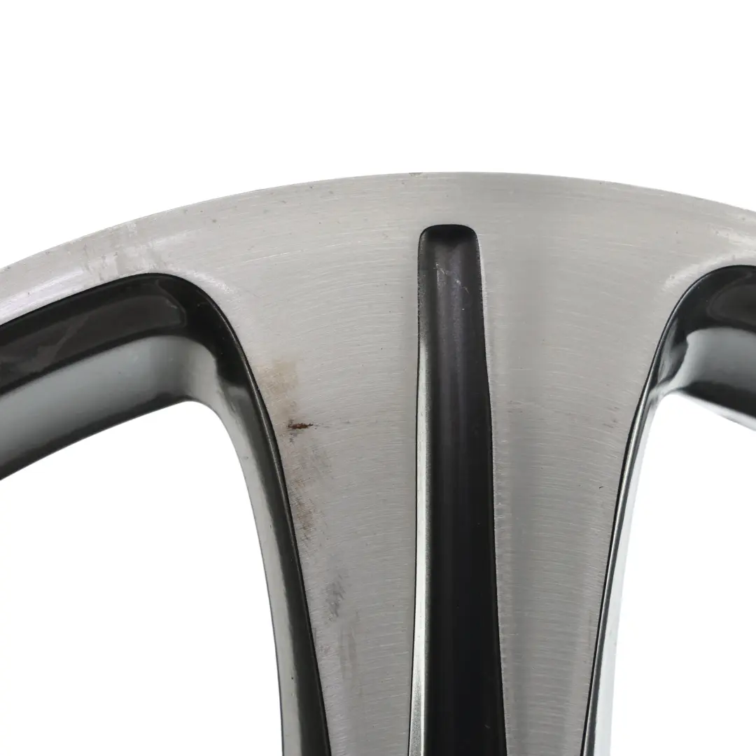 Jante alliage 18" 8J ET:43 5 branches pour Mercedes W213 à propos du numéro de pièce A2134011400 Mercedes W213 Jante alliage 18" 8J ET:43 5 branches - SKU A2134011400-1 - Numéro de pièce A2134011400