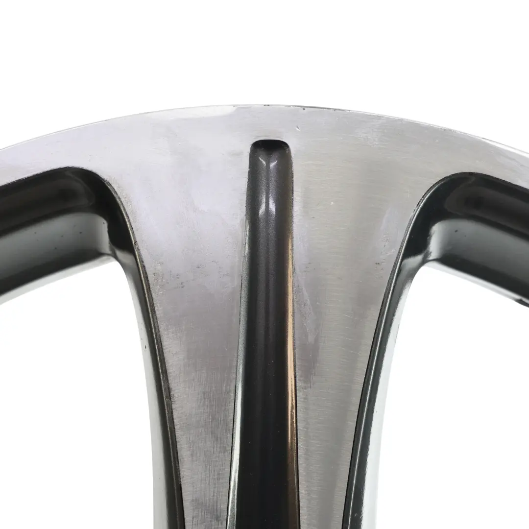 Felga Aluminiowa 18" 8J ET:43 5-Ramienna do Mercedes W213 o numerze A2134011400 Mercedes W213 Felga Aluminiowa 18" 8J ET:43 5-Ramienna - SKU A2134011400-2 - Numer Części A2134011400