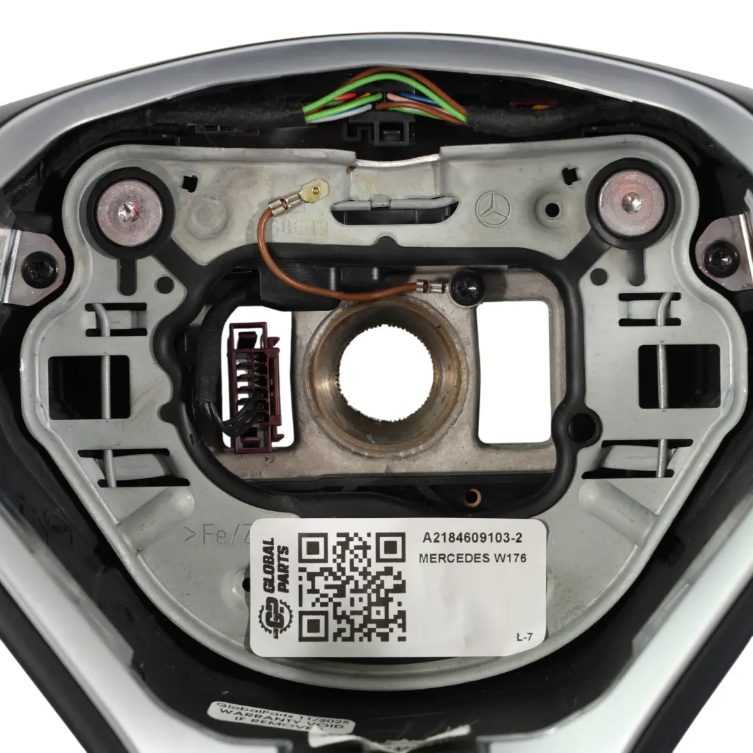 NUEVO Cuero Negro Hilos Negro Paddle Shift para Volante Mercedes W176 W246 con número de pieza A2184609103 Volante Mercedes W176 W246 NUEVO Cuero Negro Hilos Negro Paddle Shift - SKU A2184609103-2 - Número de pieza A2184609103