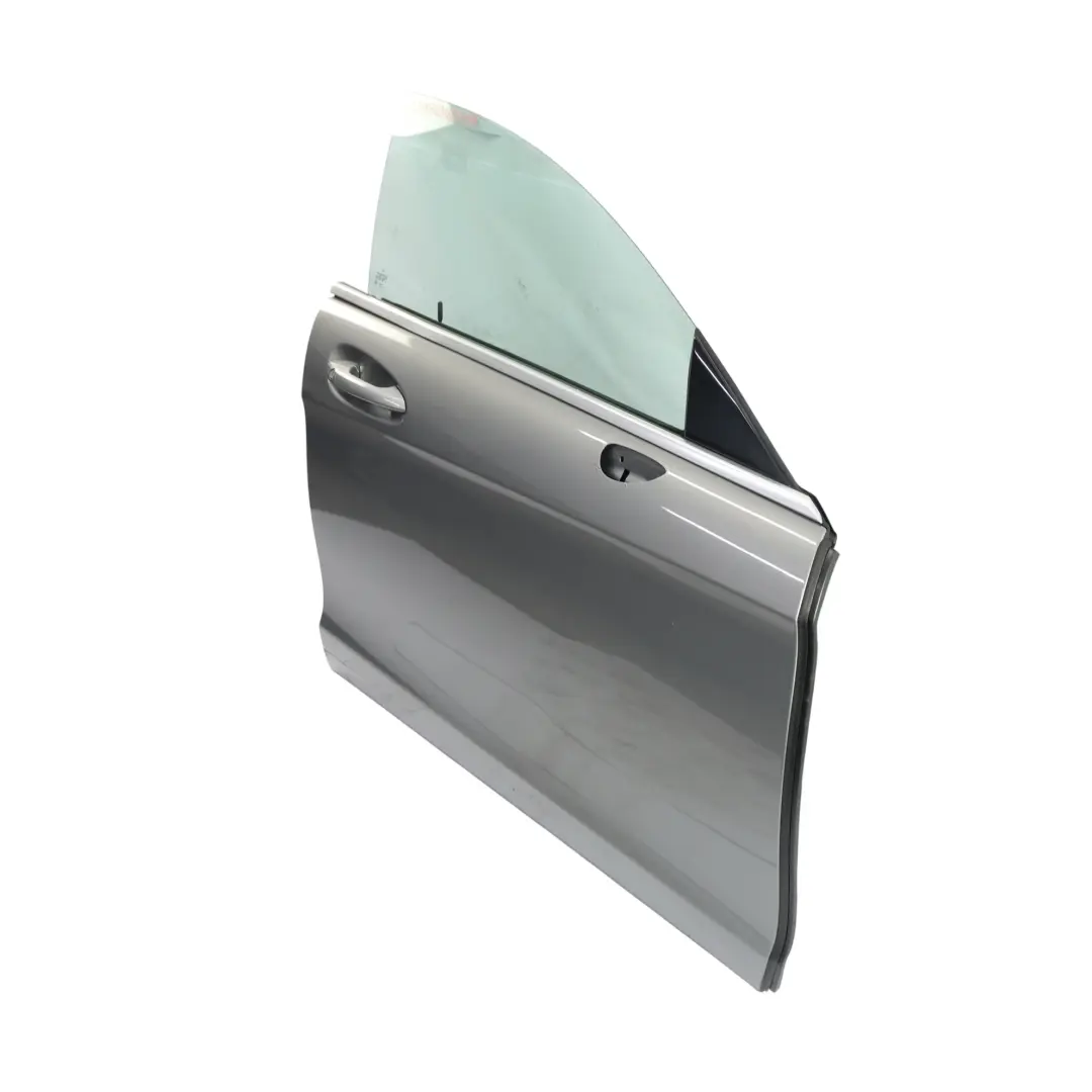 Porta Anteriore Destra Palladium Silver Metallic - 792 per Mercedes CLS C218 X218 con numero di parte A2187201605 Mercedes CLS C218 X218 Porta Anteriore Destra Palladium Silver Metallic - 792 - SKU A2187201605-PAL - Numero di parte A2187201605