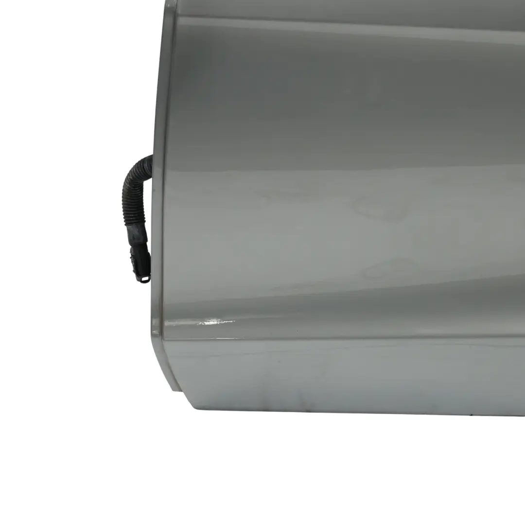Tür Hinten Links Palladiumsilber Metallic - 792 für Mercedes CLS C218 X218 mit Teilenummer A2187301105 Mercedes CLS C218 X218 Tür Hinten Links Palladiumsilber Metallic - 792 - SKU A2187301105-PAL - Teilenummer A2187301105