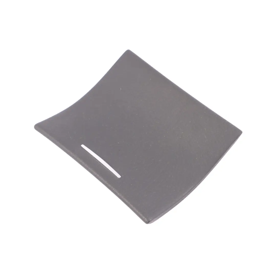 Cache Cendrier Allumette Centrale pour Mercedes W221 à propos du numéro de pièce A2216801017 Mercedes W221 Cache Cendrier Allumette Centrale - SKU A2216801017-1 - Numéro de pièce A2216801017