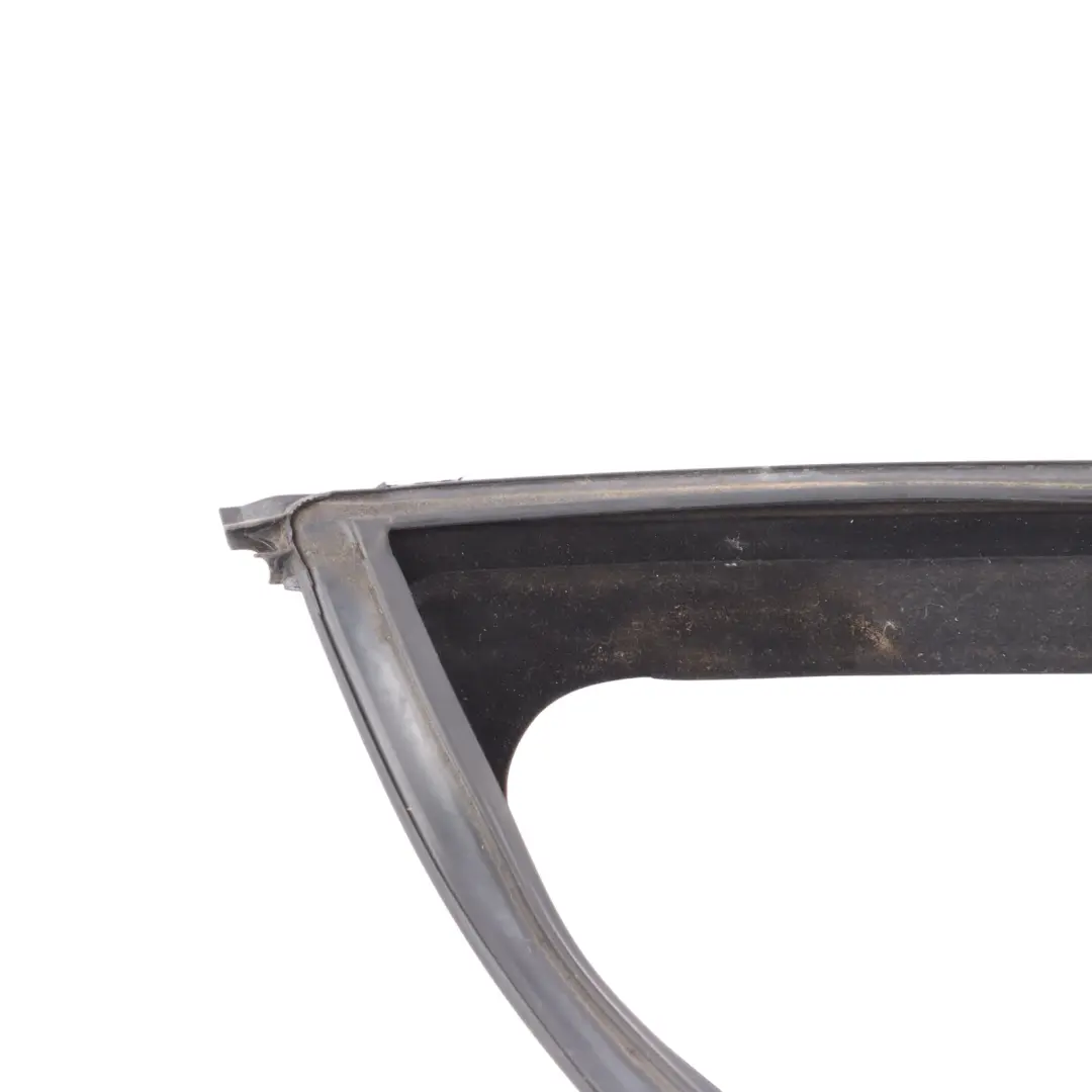 Front Door Window Seal Gasket Guide Right O/S to Mercedes W221 with Part number A2217250225 Mercedes W221 Front Door Window Seal Gasket Guide Right O/S - SKU A2217250225 - Part number A2217250225