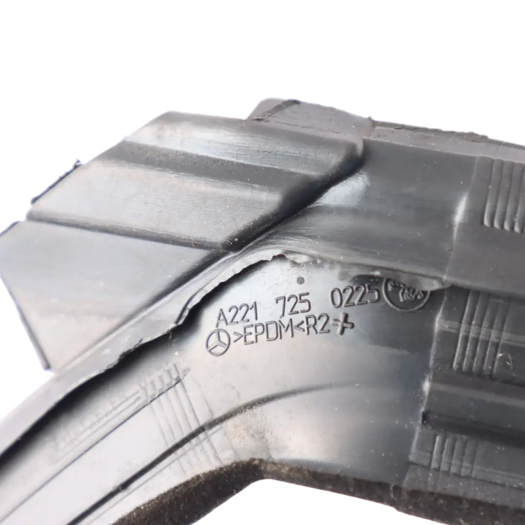 Mercedes W221 Fensterdichtung Führung Vorne Rechts - SKU A2217250225 - Teilenummer A2217250225