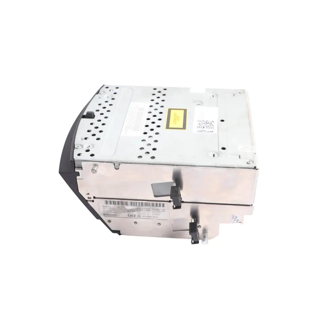 Comand 6-Changer CD Radio Head Unit DVD Navi to Mercedes W221 with Part number A2218703591 Mercedes W221 Comand 6-Changer CD Radio Head Unit DVD Navi - SKU A2218703591 - Part number A2218703591