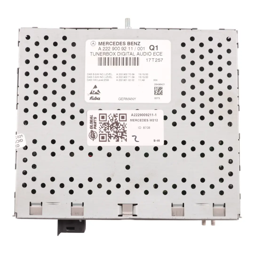 W207 Tuner Box Unità Controllo Radio Digitale Satellitare per Mercedes con numero di parte A2229009211 Mercedes W207 Tuner Box Unità Controllo Radio Digitale Satellitare - SKU A2229009211-1 - Numero di parte A2229009211