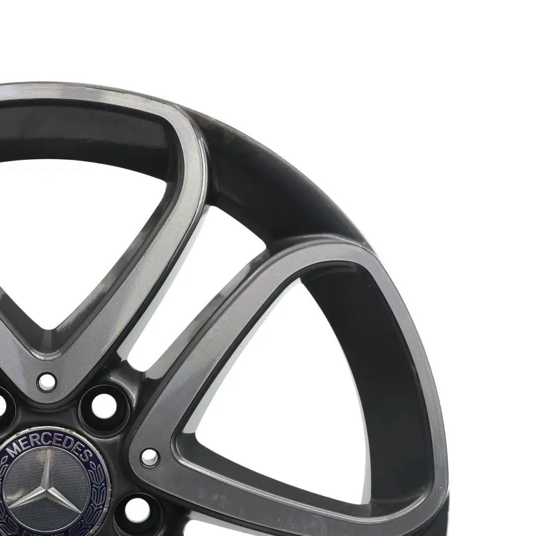 Llanta de aleación negra 18" ET:52 7.5J A1764010200 para Mercedes W176 W246 AMG con número de pieza A2464010302 Mercedes W176 W246 AMG Llanta de aleación negra 18" ET:52 7.5J A1764010200 - SKU A2464010302-3 - Número de pieza A2464010302