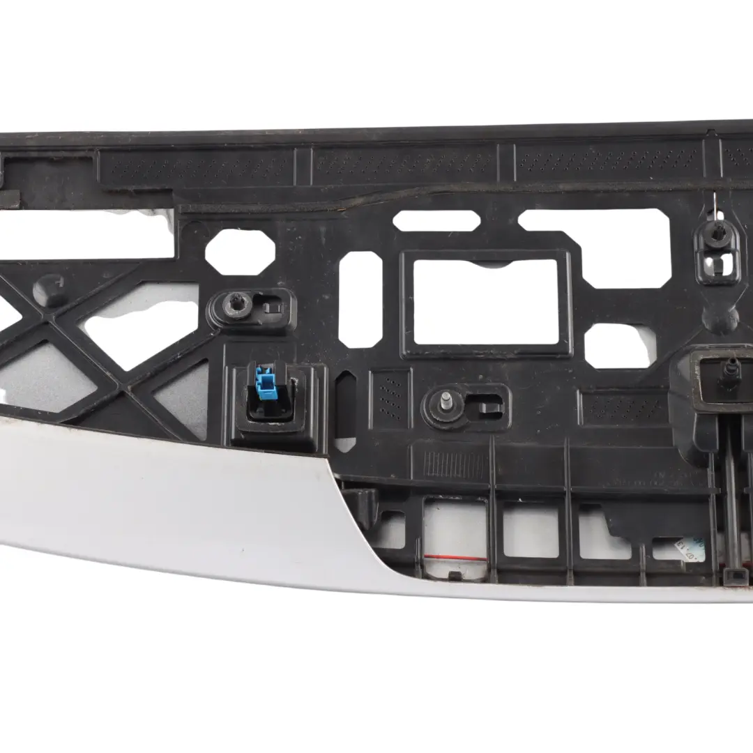 Koffer Raumdeckel Heck Klappen Verkleidung Spoiler Polarsilber 761 für Mercedes W246 mit Teilenummer A2467900388 Mercedes W246 Koffer Raumdeckel Heck Klappen Verkleidung Spoiler Polarsilber 761 - SKU A2467900388-PLS - Teilenummer A2467900388