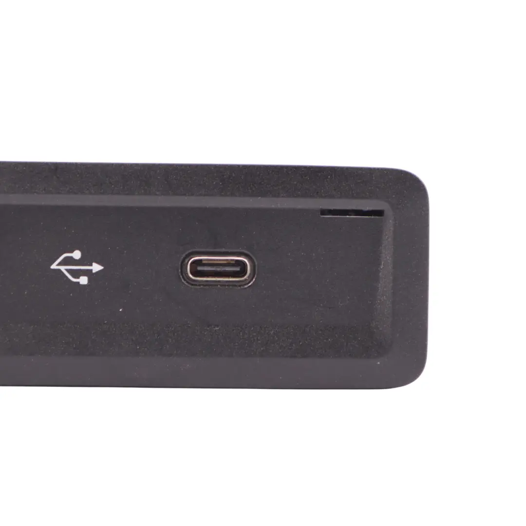 W243 W247 2x Gniazdo USB-C Tunel Środkowy do Mercedes C118 W177 o numerze A2478207502 Mercedes C118 W177 W243 W247 2x Gniazdo USB-C Tunel Środkowy - SKU A2478207502 - Numer Części A2478207502