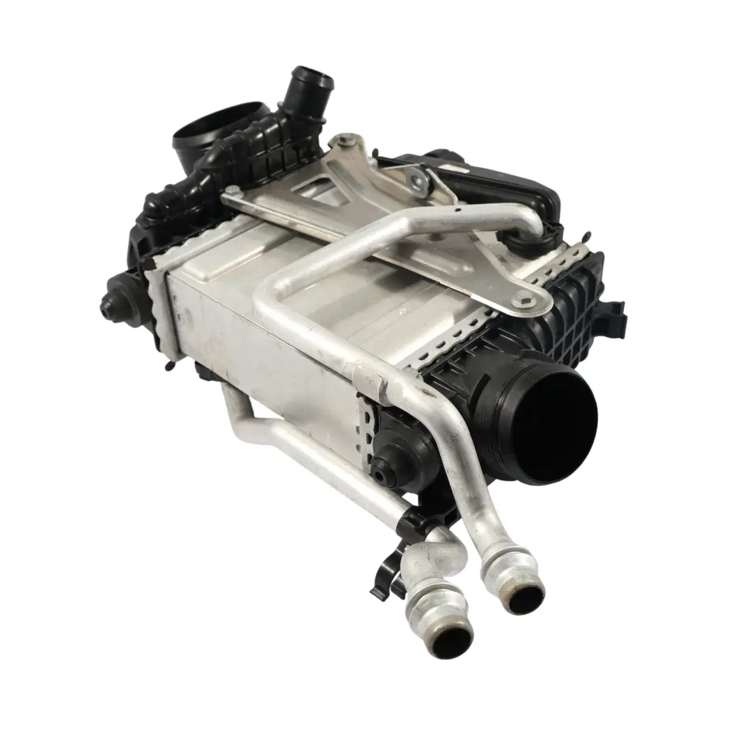 Refroidisseur D'Air De Suralimentation A35 AMG A2600906600 pour Mercedes W177 à propos du numéro de pièce A2600906700 Mercedes W177 Refroidisseur D'Air De Suralimentation A35 AMG A2600906600 - SKU A2600906700 - Numéro de pièce A2600906700