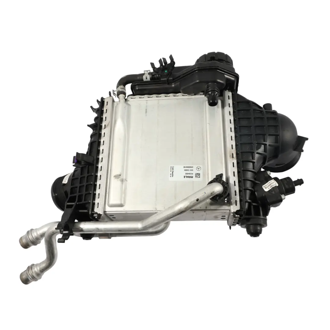 Refroidisseur D'Air De Suralimentation A35 AMG A2600906600 pour Mercedes W177 à propos du numéro de pièce A2600906700 Mercedes W177 Refroidisseur D'Air De Suralimentation A35 AMG A2600906600 - SKU A2600906700 - Numéro de pièce A2600906700