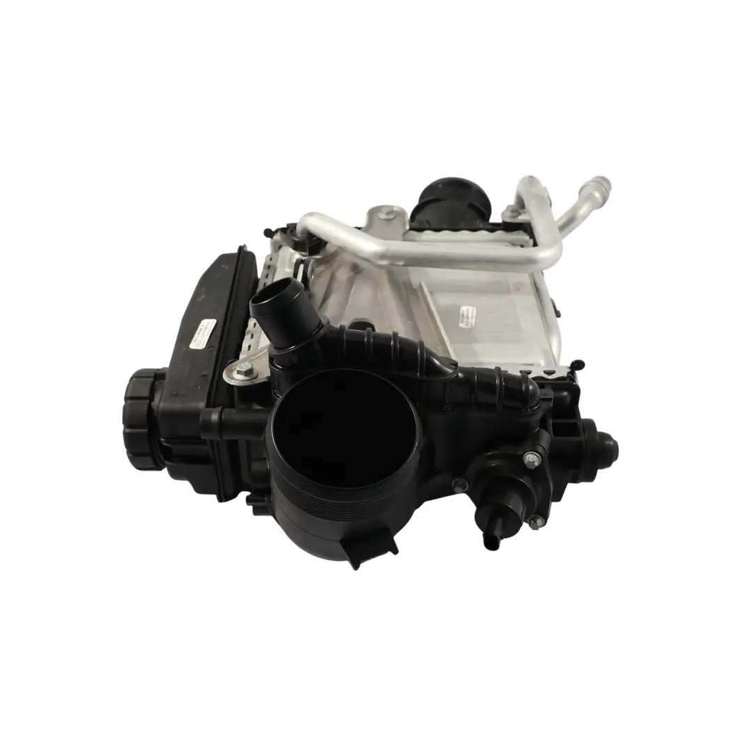 Refroidisseur D'Air De Suralimentation A35 AMG A2600906600 pour Mercedes W177 à propos du numéro de pièce A2600906700 Mercedes W177 Refroidisseur D'Air De Suralimentation A35 AMG A2600906600 - SKU A2600906700 - Numéro de pièce A2600906700