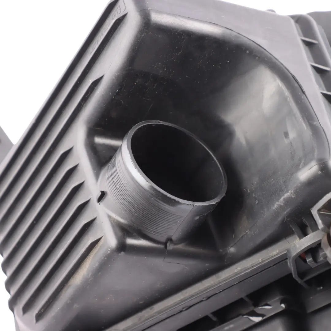 C453 Air Filter Box Housing Cover to Smart ForTwo with Part number A2810900701 Smart ForTwo C453 Air Filter Box Housing Cover - SKU A2810900701 - Part number A2810900701