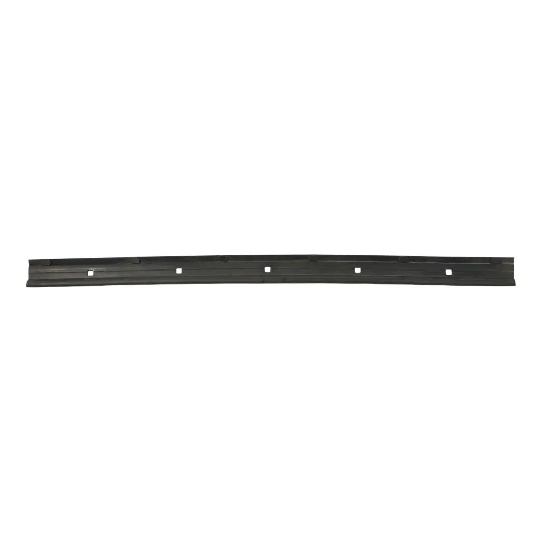 Slide Door Bottom Lower Seal Guarnizione In Gomma per Mercedes W415 con numero di parte A4157210780 Mercedes W415 Slide Door Bottom Lower Seal Guarnizione In Gomma - SKU A4157210780 - Numero di parte A4157210780