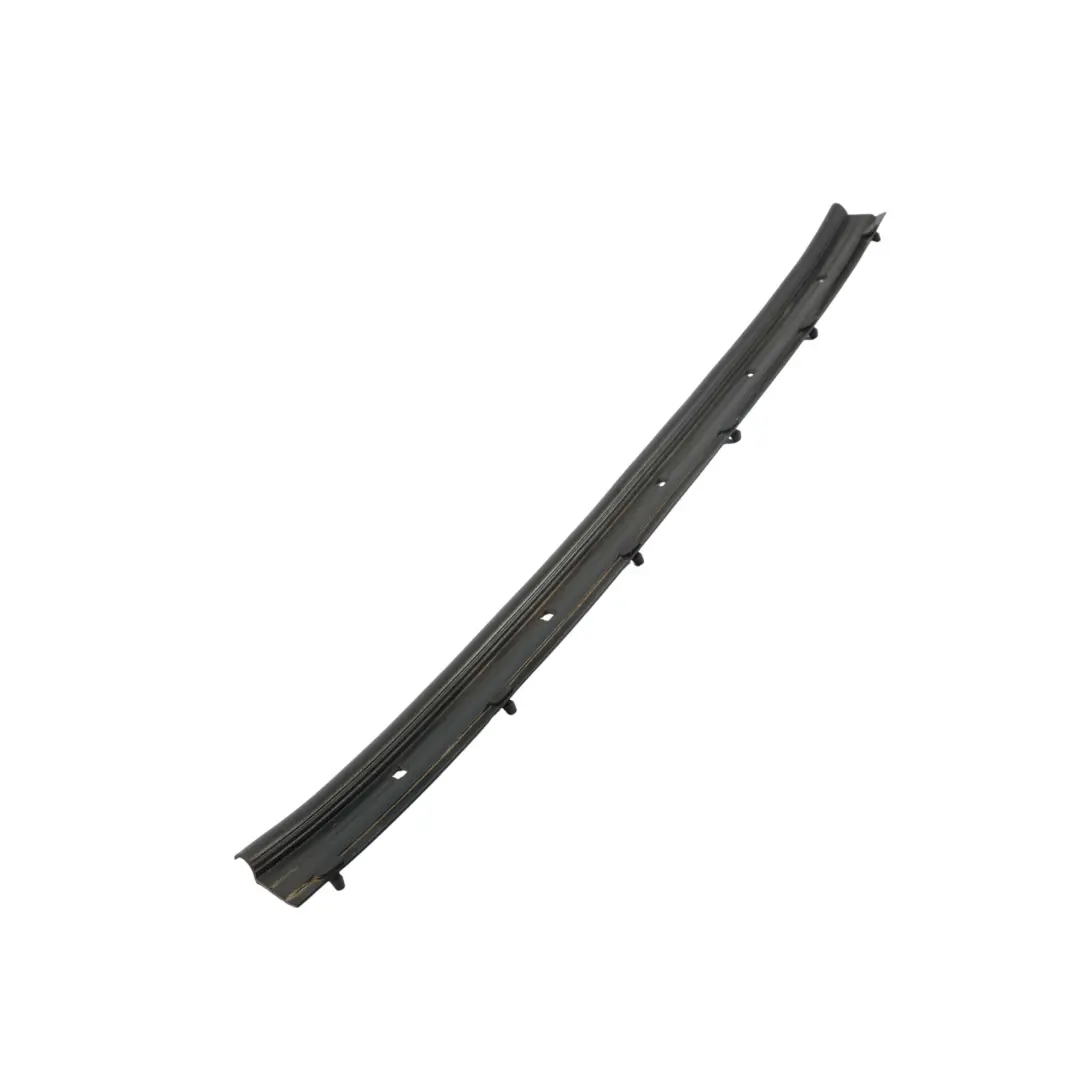 Slide Door Bottom Lower Seal Guarnizione In Gomma per Mercedes W415 con numero di parte A4157210780 Mercedes W415 Slide Door Bottom Lower Seal Guarnizione In Gomma - SKU A4157210780 - Numero di parte A4157210780