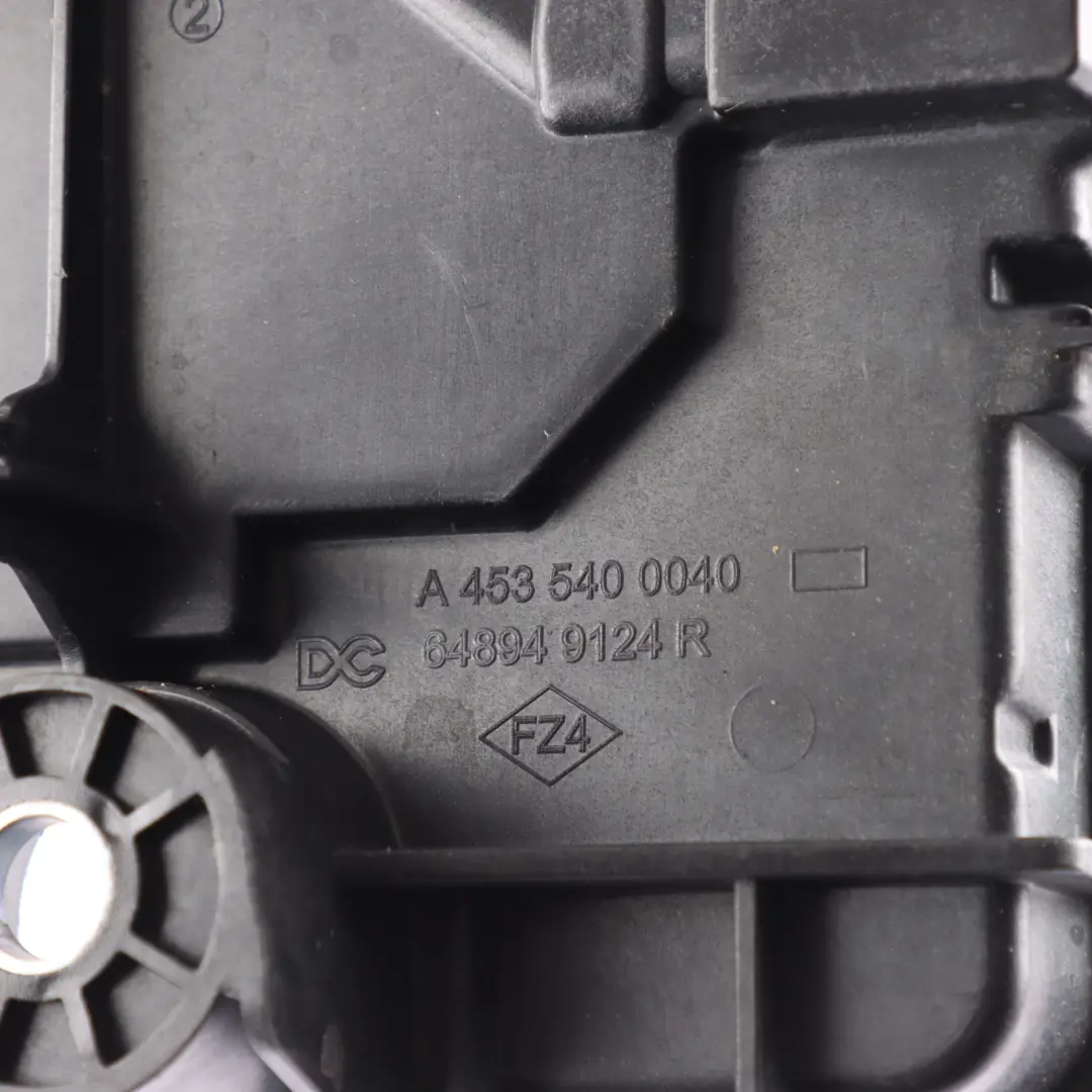 C453 Battery Tray Cover Panel Mount Bracket to Smart ForTwo with Part number A4535400040 Smart ForTwo C453 Battery Tray Cover Panel Mount Bracket - SKU A4535400040 - Part number A4535400040