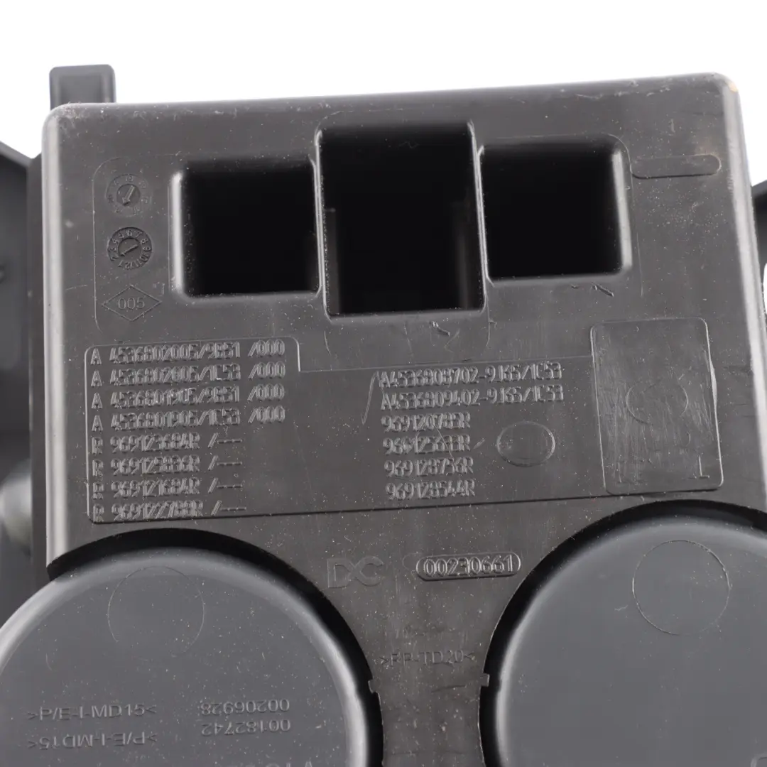 C453 Dual Insert Cup Holder Centre Console Front to Smart Fortwo with Part number A4536809402 Smart Fortwo C453 Dual Insert Cup Holder Centre Console Front - SKU A4536809402 - Part number A4536809402