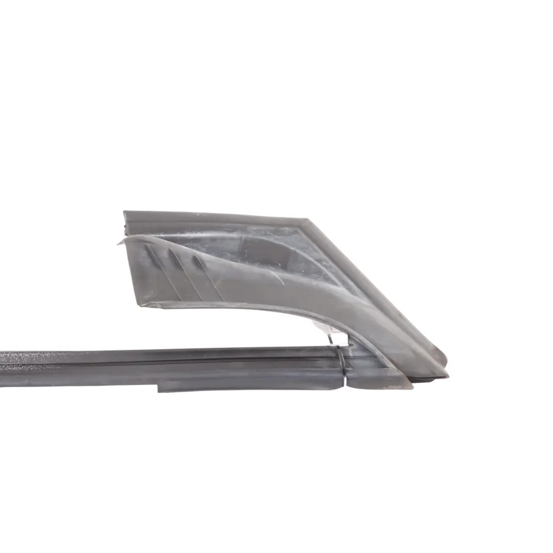 C453 Window Guide Seal Gasket Right Door O/S to Smart Fortwo with Part number A4537205001 Smart Fortwo C453 Window Guide Seal Gasket Right Door O/S - SKU A4537205001 - Part number A4537205001