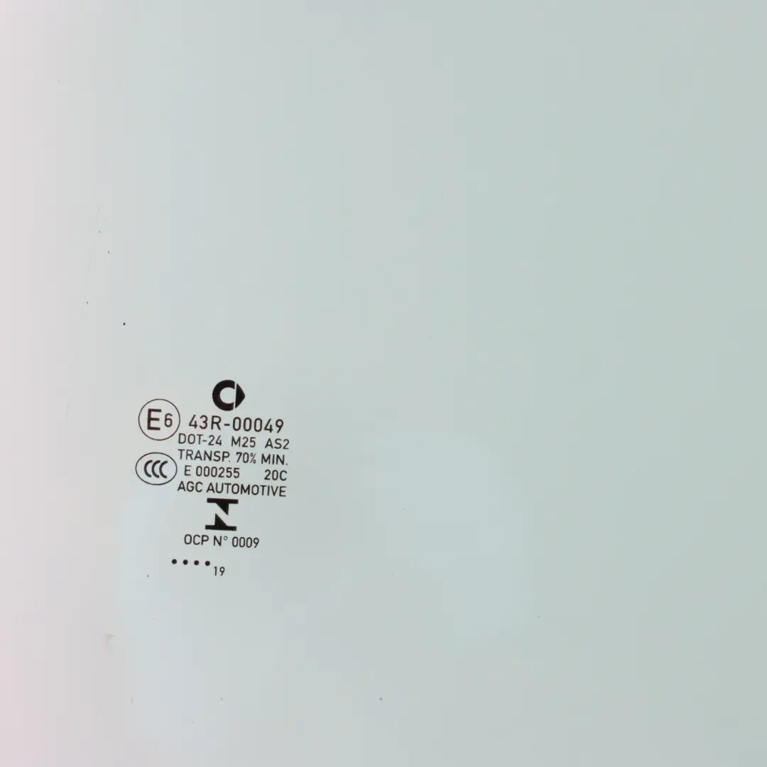 C453 Vitrage Latéral De Porte Avant Droit AS2 pour Smart Fortwo à propos du numéro de pièce A4537250600 Smart Fortwo C453 Vitrage Latéral De Porte Avant Droit AS2 - SKU A4537250600 - Numéro de pièce A4537250600