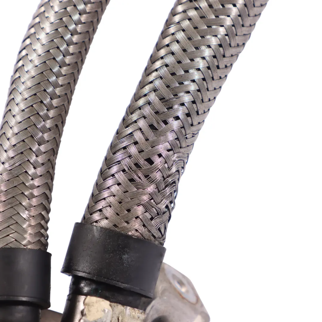 Tuyau De Raccordement Du Filtre À Carburant V6 3.0 CDI pour Mercedes W221 à propos du numéro de pièce A6420701532 Mercedes W221 Tuyau De Raccordement Du Filtre À Carburant V6 3.0 CDI - SKU A6420701532 - Numéro de pièce A6420701532