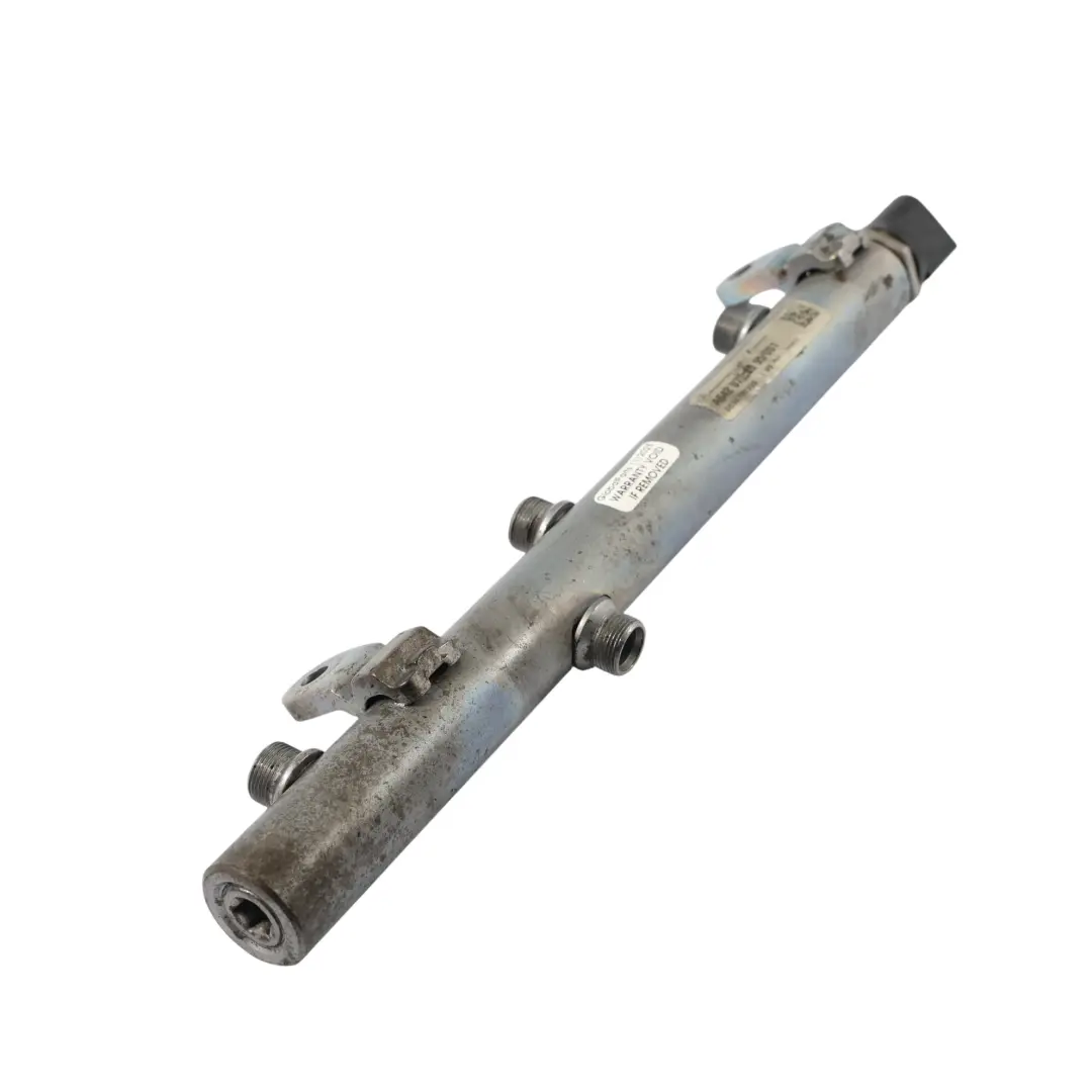 Mercedes ML W164 Einspritzdüse Rechts Druckschiene OM642 Diesel - SKU A6420702695 - Teilenummer A6420702695