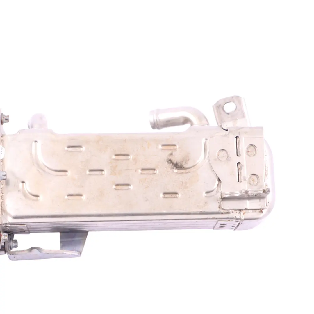 Scambiatore Calore Scarico OM651 Diesel A6511400275 per Mercedes W639 W906 EGR con numero di parte A6511400675 Mercedes W639 W906 EGR Scambiatore Calore Scarico OM651 Diesel A6511400275 - SKU A6511400675-5 - Numero di parte A6511400675