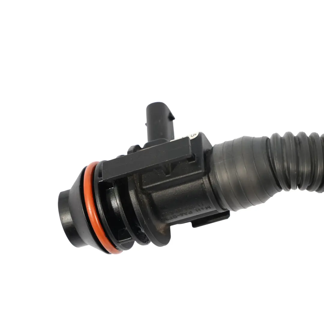 OM654 Diesel Sfiato Tubo Flessibile Linea Tubo per Mercedes W213 C238 con numero di parte A6540100601 Mercedes W213 C238 OM654 Diesel Sfiato Tubo Flessibile Linea Tubo - SKU A6540100601 - Numero di parte A6540100601