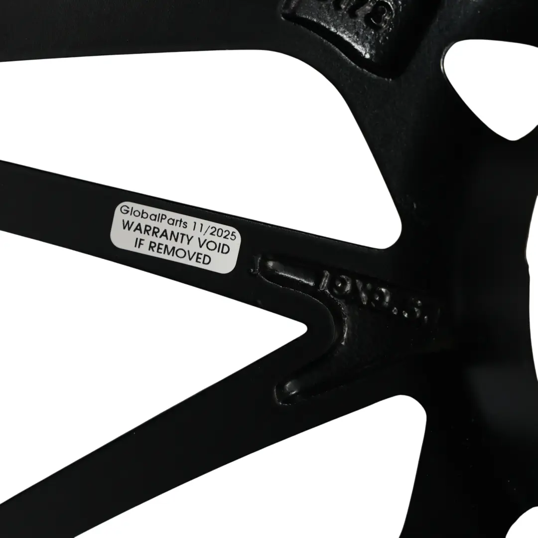 Cerchio In Lega 19" 9.5J 5X120 VIA per BMW F80 M3 con numero di parte BMW-VIA-19-5 BMW F80 M3 Cerchio In Lega 19" 9.5J 5X120 VIA - SKU BMW-VIA-19-5 - Numero di parte BMW-VIA-19-5