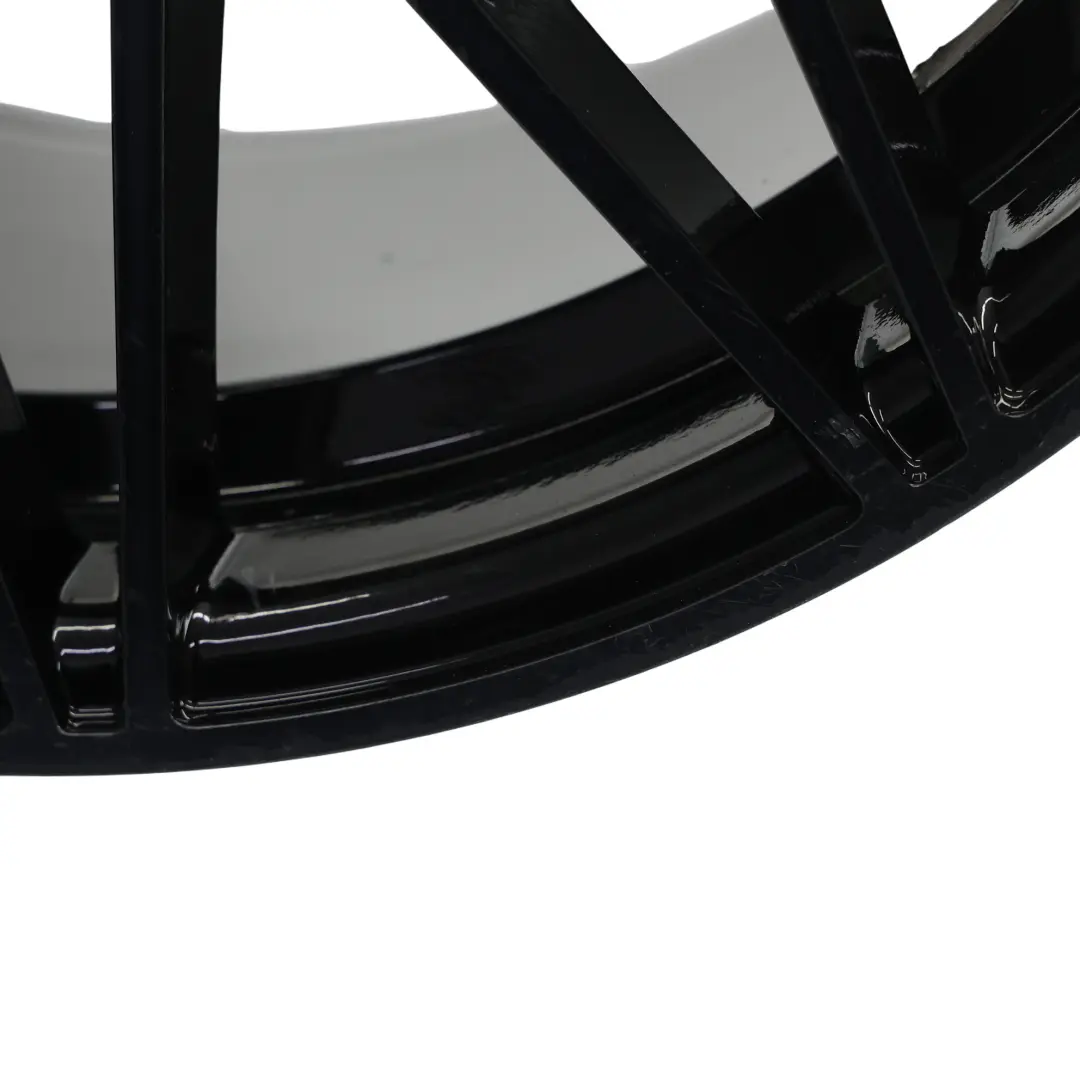 Cerchio In Lega 19" 9.5J 5X120 VIA per BMW F80 M3 con numero di parte BMW-VIA-19-5 BMW F80 M3 Cerchio In Lega 19" 9.5J 5X120 VIA - SKU BMW-VIA-19-5 - Numero di parte BMW-VIA-19-5