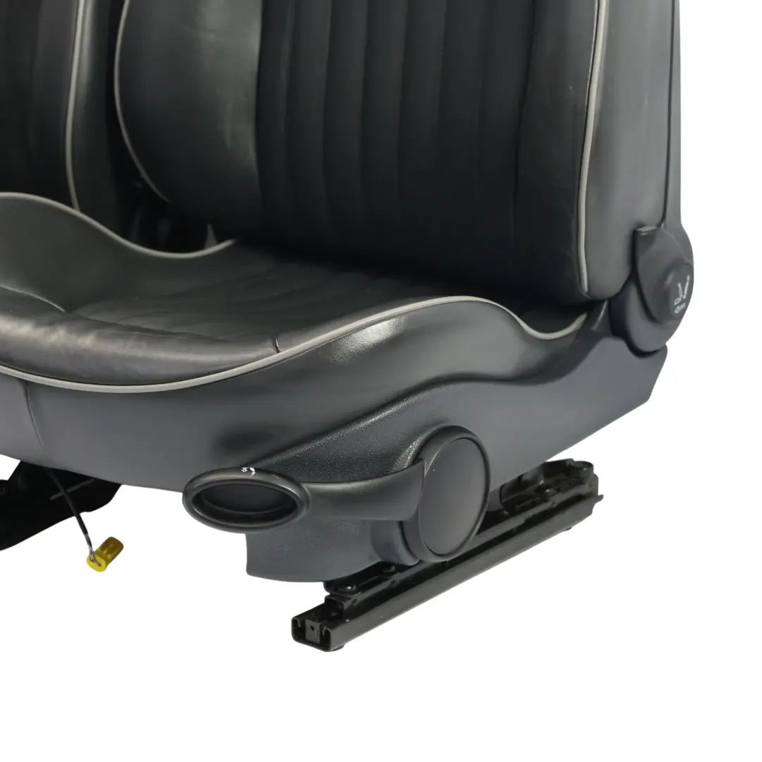 Sedili Pelle Riscaldati Panther Black Sedile Anteriore Posteriore per Mini R50 con numero di parte R50-SEATS-SET-PARK-LANE-ENGLISH-PANTHER Mini R50 Sedili Pelle Riscaldati Panther Black Sedile Anteriore Posteriore - SKU R50-SEATS-SET-PARK-LANE-ENGLISH-PANTHER-2 - Numero di parte R50-SEATS-SET-PARK-LANE-ENGLISH-PANTHER