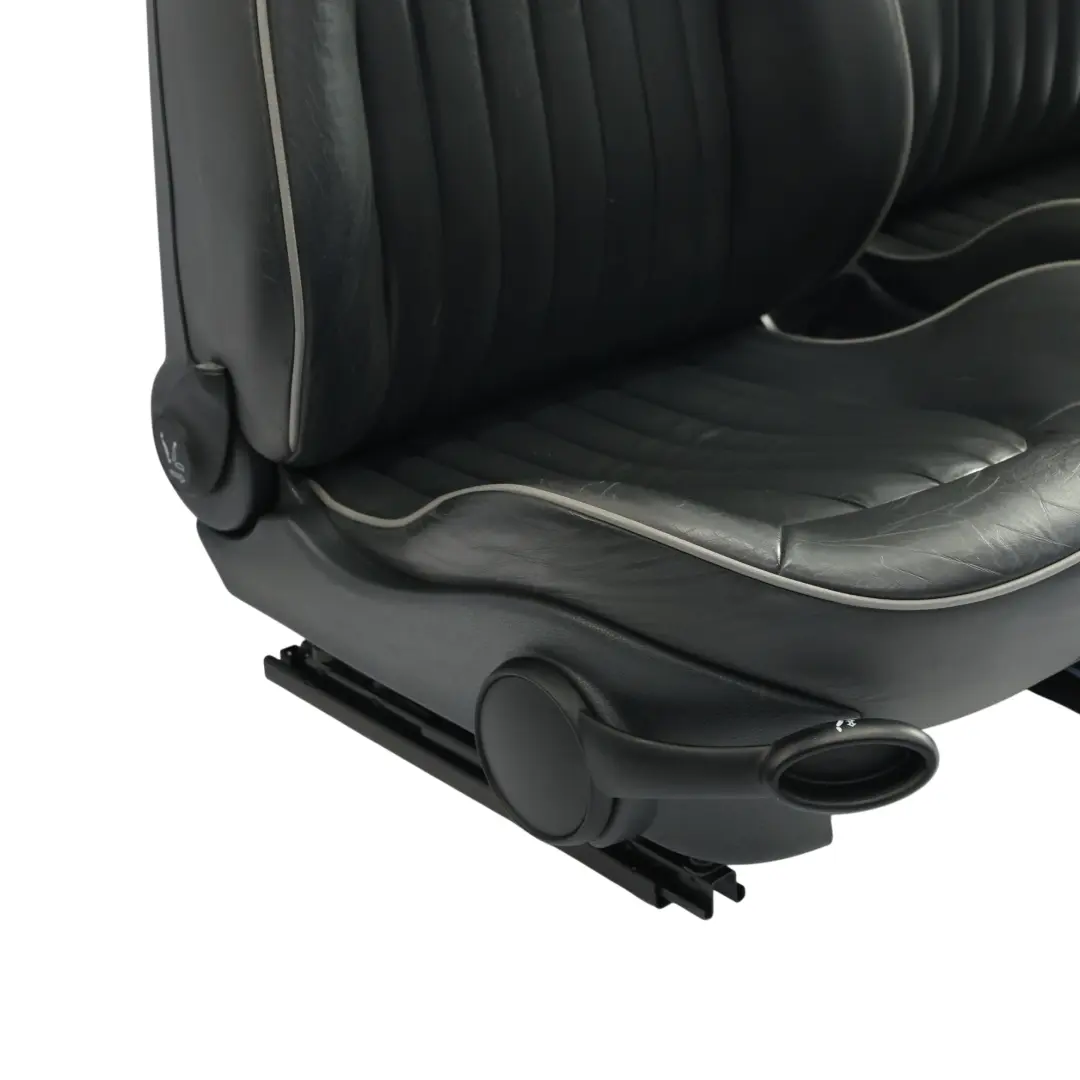 Sièges Cuir Chauffants English Park Panther Black Sièges Avant Arrière pour Mini R50 à propos du numéro de pièce R50-SEATS-SET-PARK-LANE-ENGLISH-PANTHER Mini R50 Sièges Cuir Chauffants English Park Panther Black Sièges Avant Arrière - SKU R50-SEATS-SET-PARK-LANE-ENGLISH-PANTHER-2 - Numéro de pièce R50-SEATS-SET-PARK-LANE-ENGLISH-PANTHER