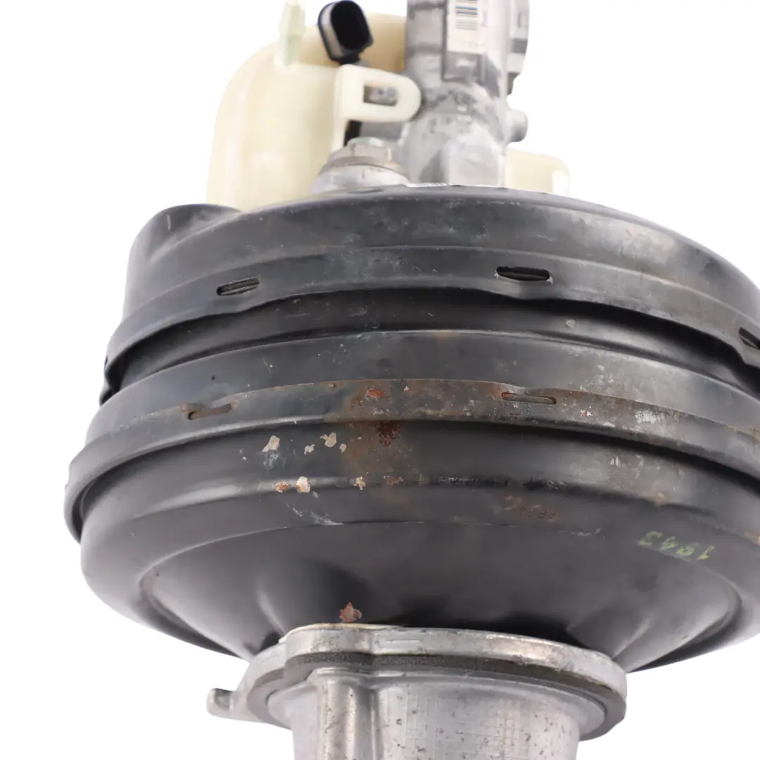 Brake Servo Cylinder Master Unit to Volkswagen Phaeton 3D 5.0 V10 with Part number 3D2612105B Volkswagen Phaeton 3D 5.0 V10 Brake Servo Cylinder Master Unit - SKU RHD-3D2612105B - Part number 3D2612105B