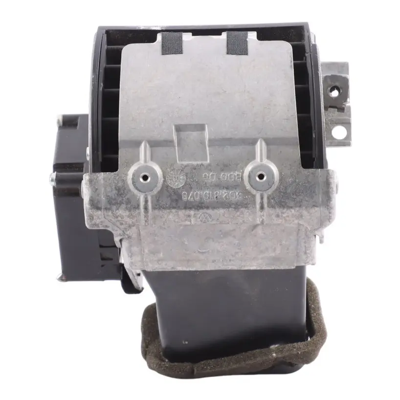 Dashboard Air Grille Vent Front Right O/S 3D2819073 to VW Volkswagen Phaeton 3D with Part number 3D2853204B VW Volkswagen Phaeton 3D Dashboard Air Grille Vent Front Right O/S 3D2819073 - SKU RHD-3D2853204B - Part number 3D2853204B