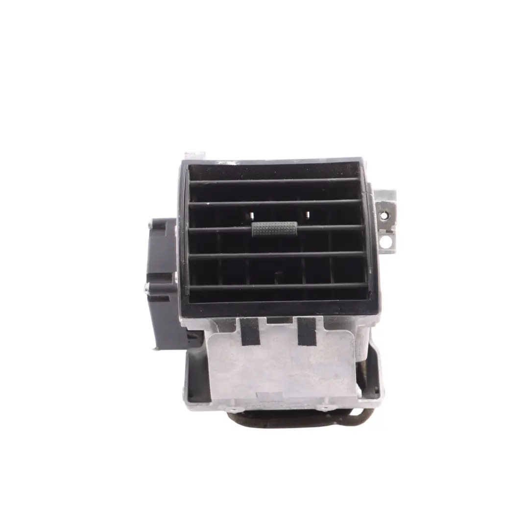 Dashboard Air Grille Vent Front Right O/S 3D2819073 to VW Volkswagen Phaeton 3D with Part number 3D2853204B VW Volkswagen Phaeton 3D Dashboard Air Grille Vent Front Right O/S 3D2819073 - SKU RHD-3D2853204B - Part number 3D2853204B