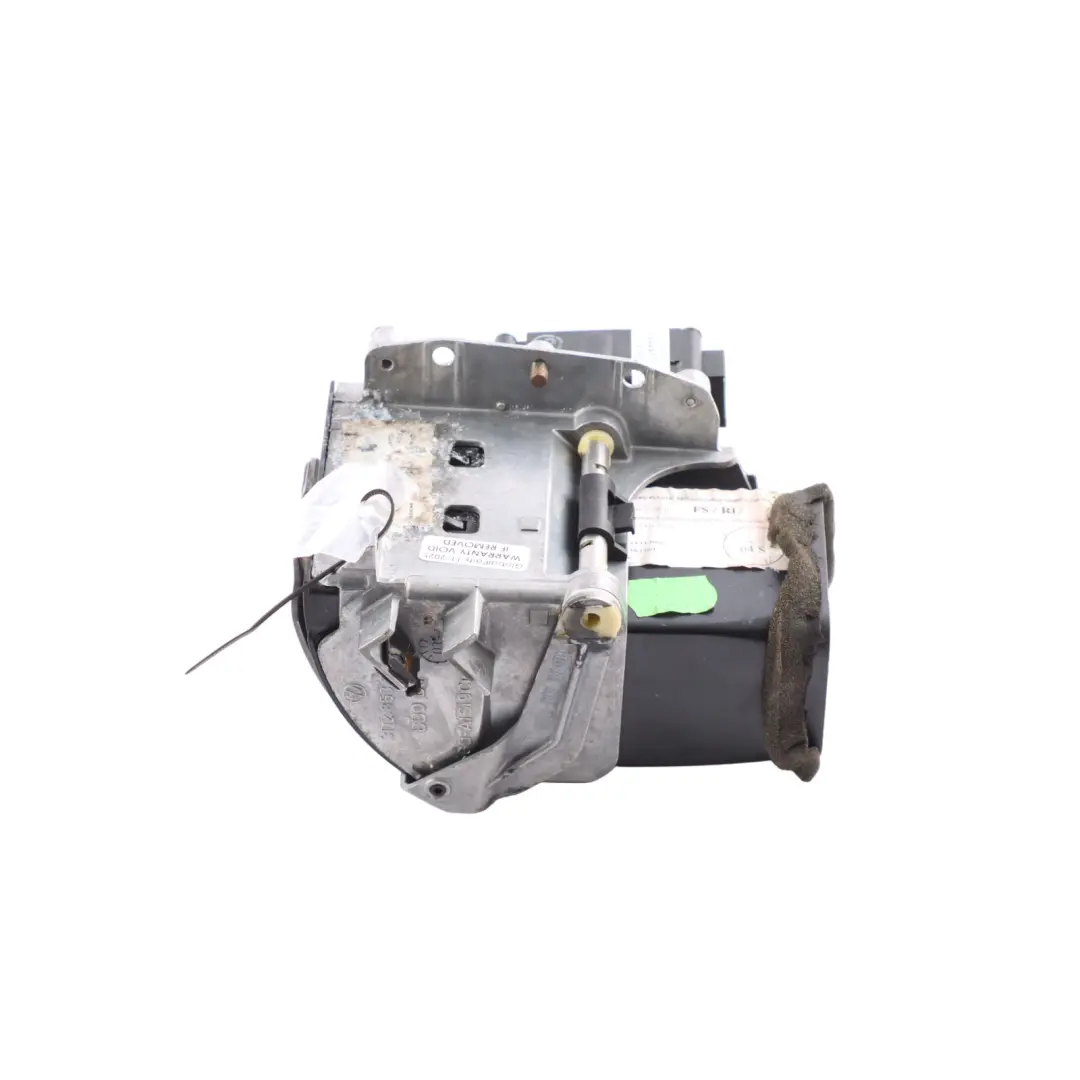 Dashboard Air Grille Vent Front Right O/S 3D2819073 to VW Volkswagen Phaeton 3D with Part number 3D2853204B VW Volkswagen Phaeton 3D Dashboard Air Grille Vent Front Right O/S 3D2819073 - SKU RHD-3D2853204B - Part number 3D2853204B